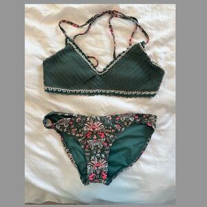Target Green Bikini, medium bottoms, large top